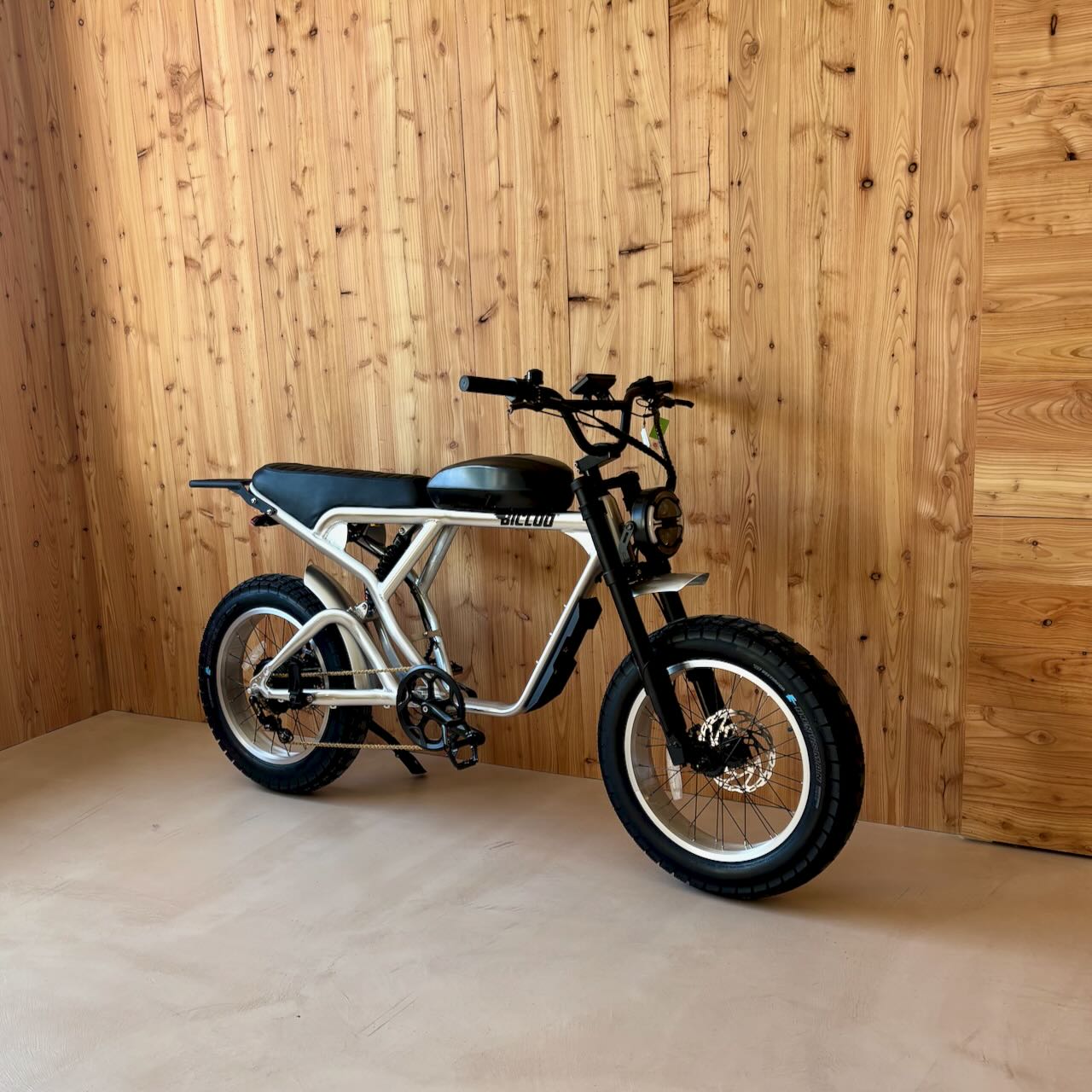 MODEL B52 fat bike exclusif Ploumanac'h