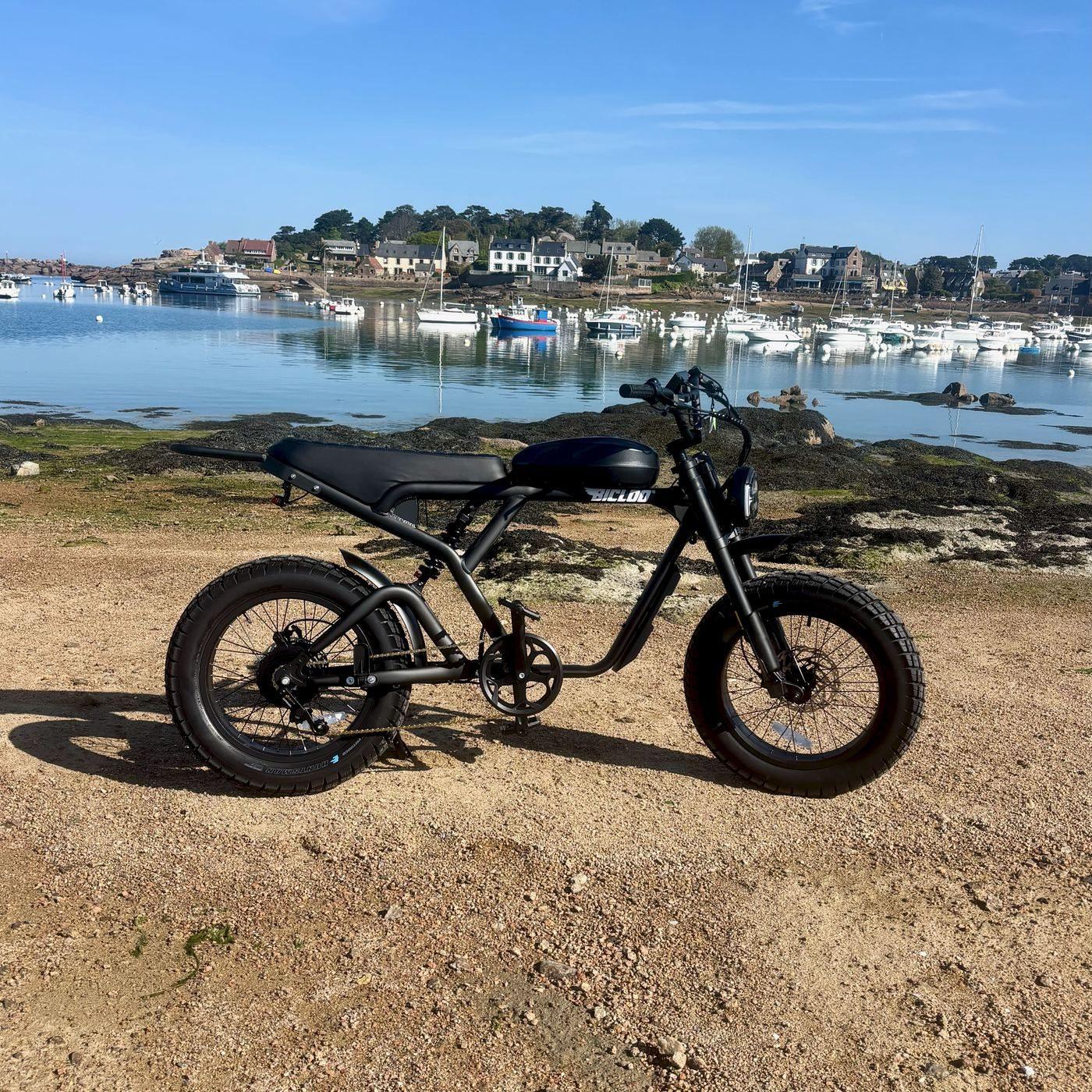 B52 — silhouette Bretagne