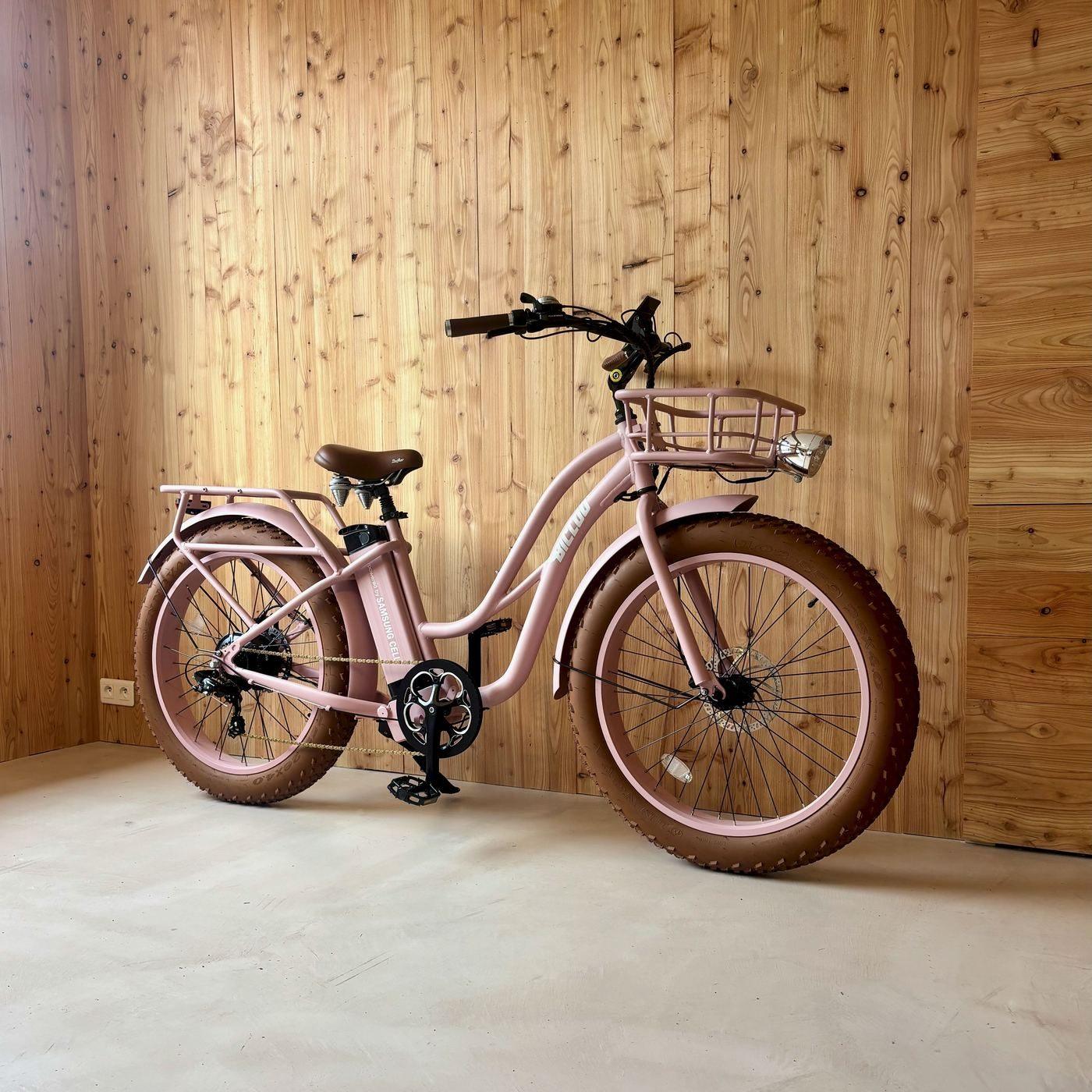 CRUISER® Rose — panier bois avant