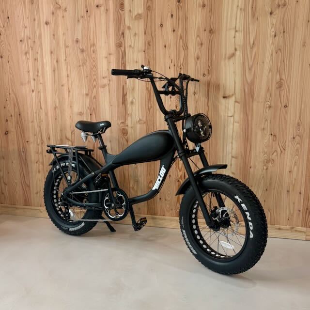 EAGLE® Noir