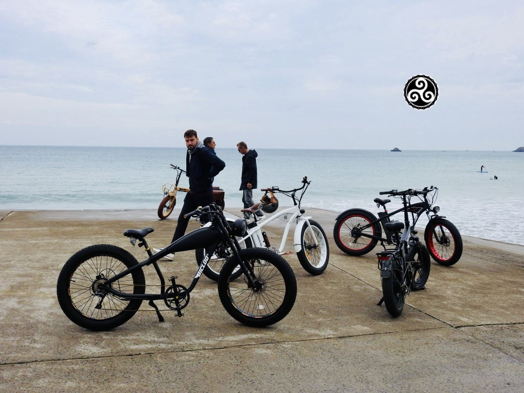 vélo électrique pliant fat bike made in bretagne beachcruiser vélo a grosses roues vélo électrique californien 